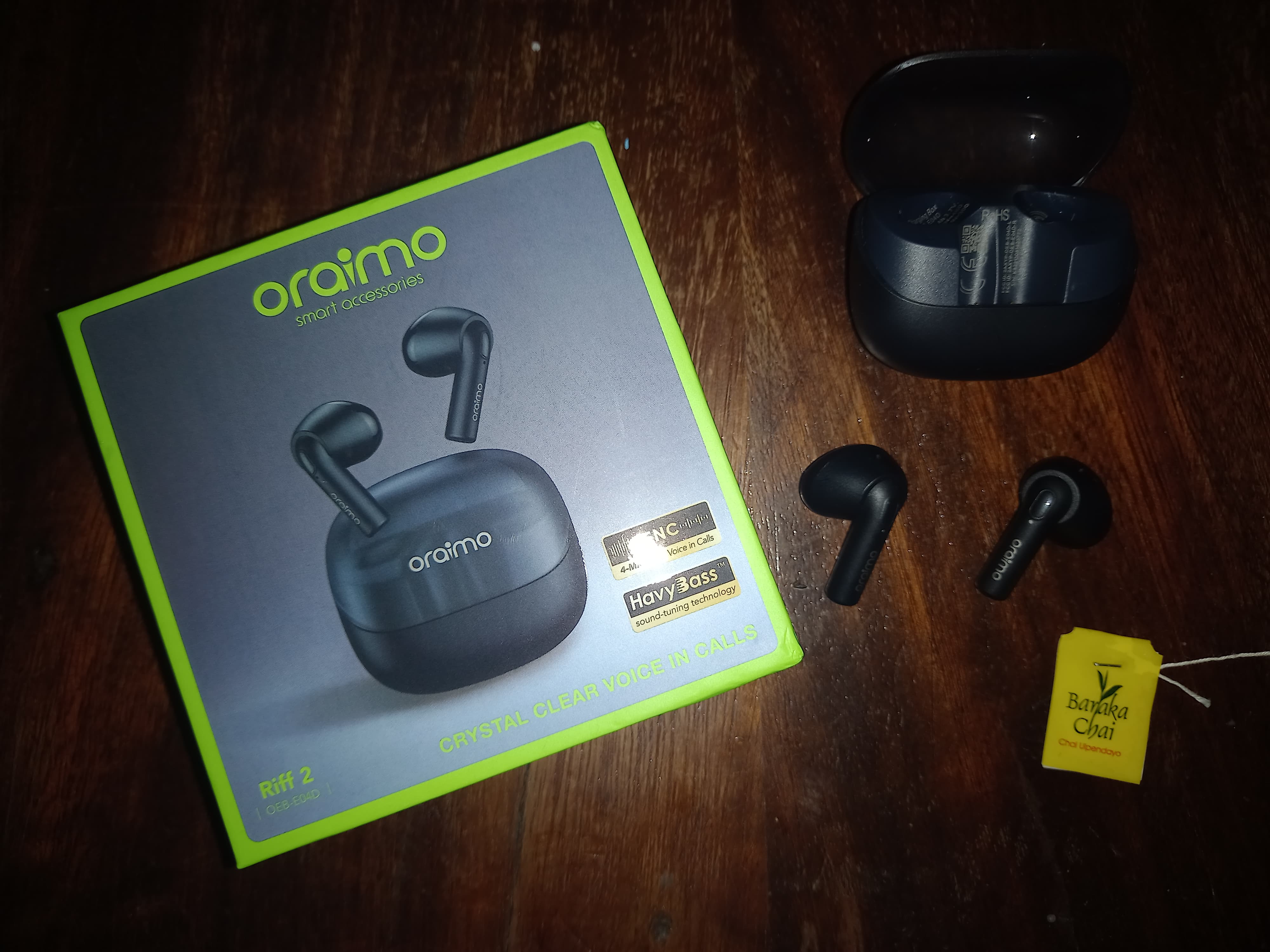 oraimo Riff 2 4-mic ENC Clear in Calls 30-hour Playtime App True