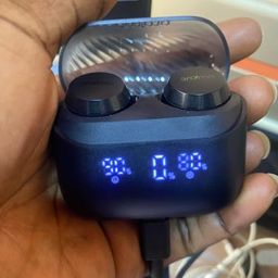 Airbuds and case not charging