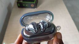 premium ear buds