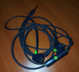 The Oraimo Halo Lite 3.5mm earphones deliver clear sound with good bass, a comfy fit, durable cable, and a built-in mic. Great value for everyday use.