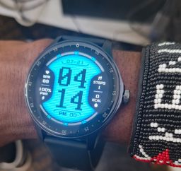 unboxing therapy..I just love the watch