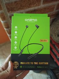 السماعة جميلة جدا تستحق سعرها جدا