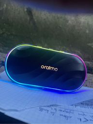 l’habit ne fait pas le moine.