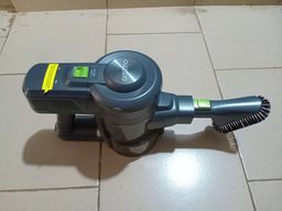 Adieu à la poussière et aux miettes