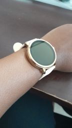 Je suis extrêmement satisfait de ma montre connectée Watch Muse.