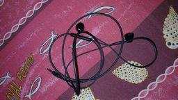 halo lite 3.5 half in ear earphone