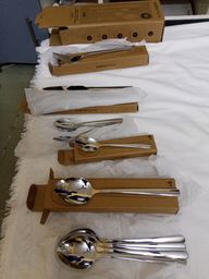 magnifique ensemble de couvert