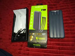 charges my 33W phone very quickly tbh