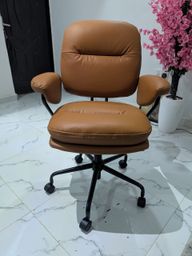 Very comfortable leather and easy to set up.