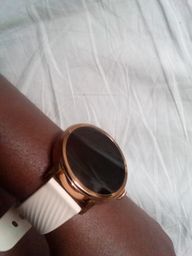 Customizes watch face