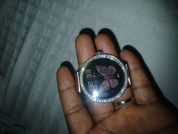 BEAUTY ON WRIST