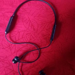 Head fones