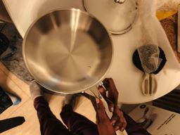 deep fry pan