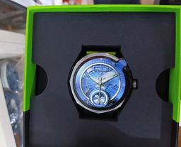 TRÈS BELLE MONTRE