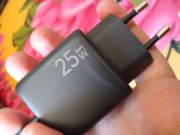 شاحن 25 واط